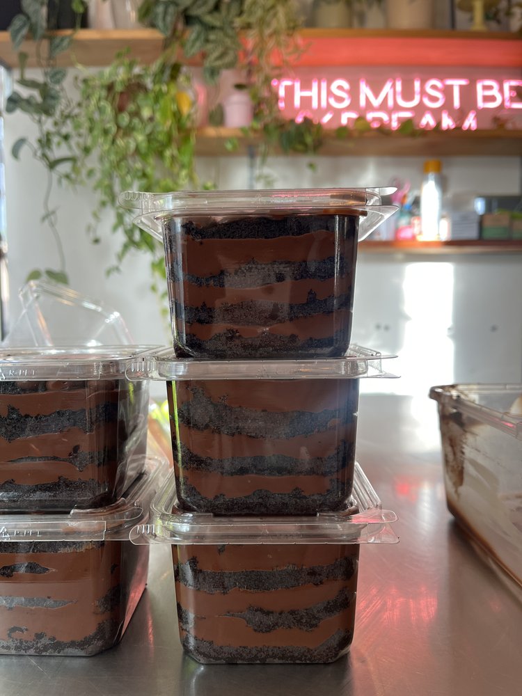 Cake Tubs